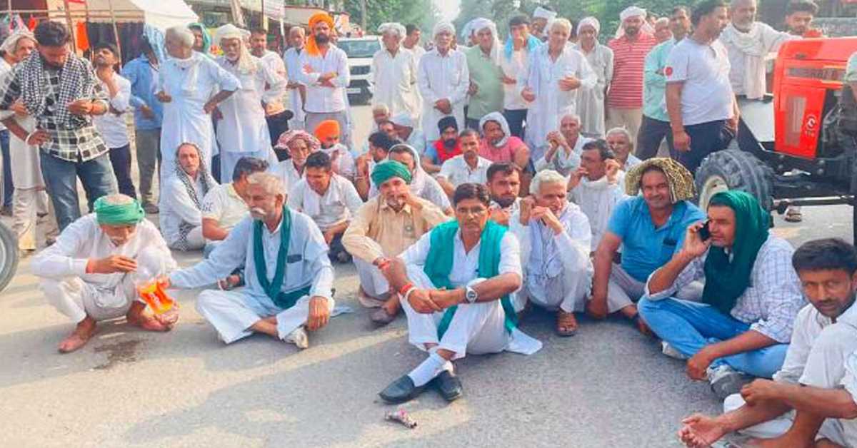 धान की सरकारी खरीद को लेकर हरियाणा के करनाल में किसानों का हल्लाबोल